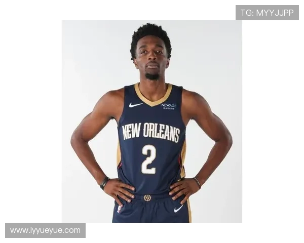 赫伯特琼斯的篮球之路与个人成长故事探索