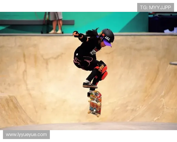 杭州飞盘队在滑板精英赛中的速度表现分析与点评